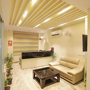 4* Hotel Goodluck Suites Near Delhi Airport